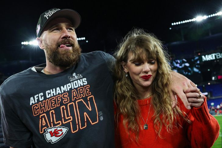 Super Bowl: Chiefs et 49ers prêts à en découdre sous les yeux de  Taylor Swift à Las Vegas