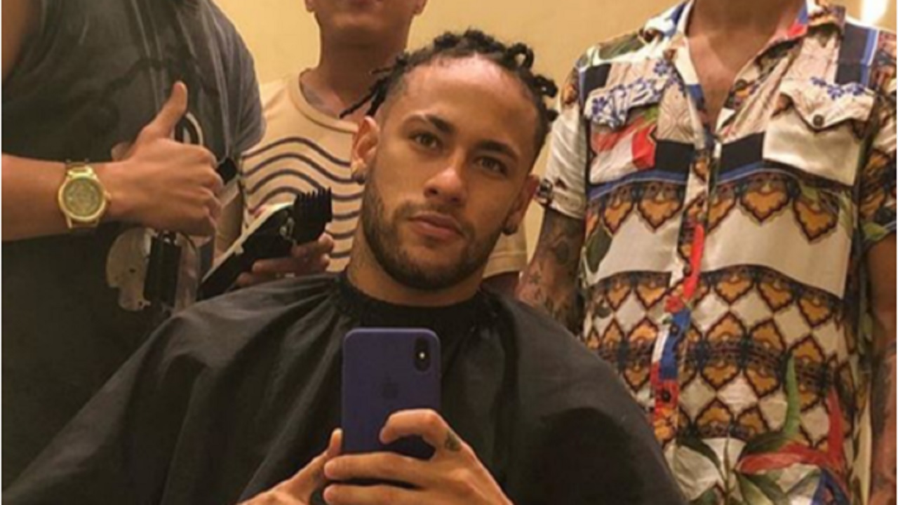 Dreadshock! Neymar reveals new hairdo