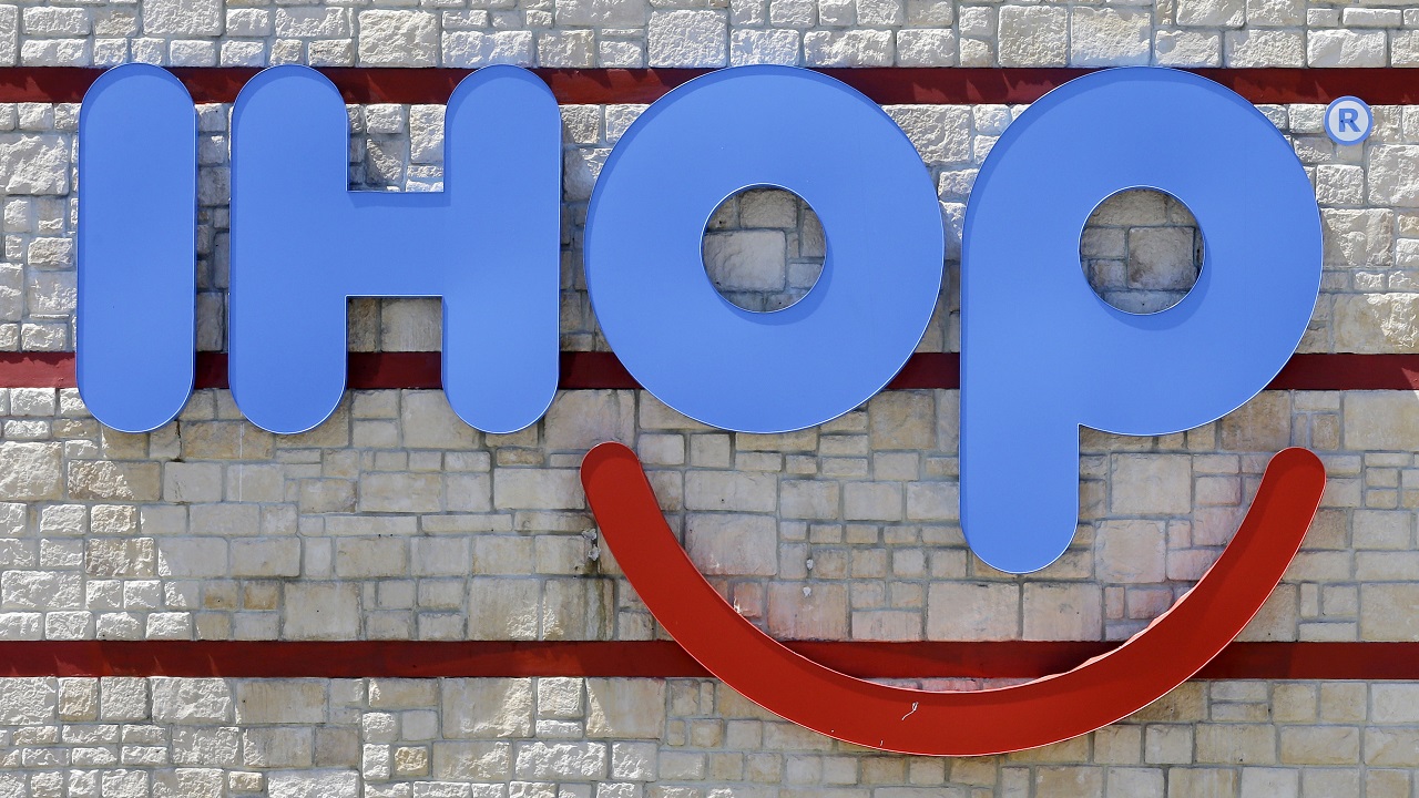 IHOP Promotes Burgers by 'Changing' Name to IHOb, Gets Reaction