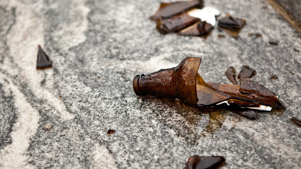 Glass bottles banned for Carnival Monday & Tuesday