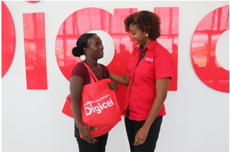 Digicel joins thrust to reward woman who turned over ATM cash | Loop St ...