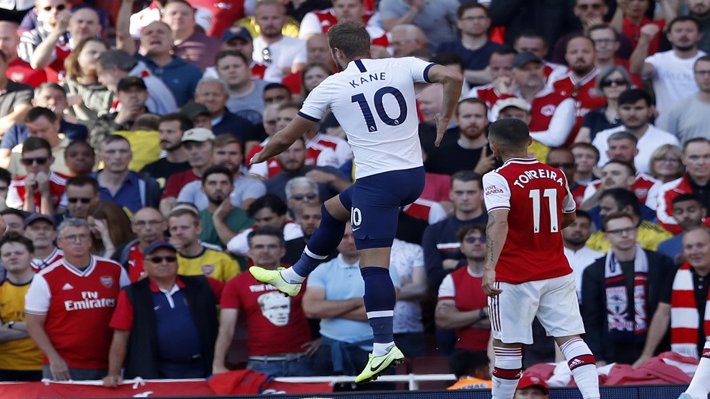 Epl Update Tottenham 2 Arsenal 1 At Halftime In Exciting Derby Loop Cayman Islands