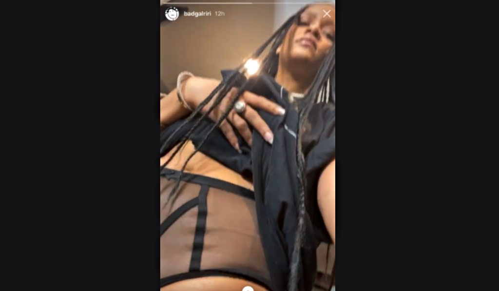 Finally, Rihanna's Denim Thong From All Angles