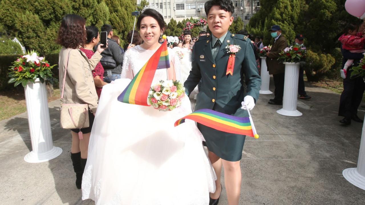 Taiwan 2 gay couples tie the knot in historic step for the island Loop Caribbean News photo