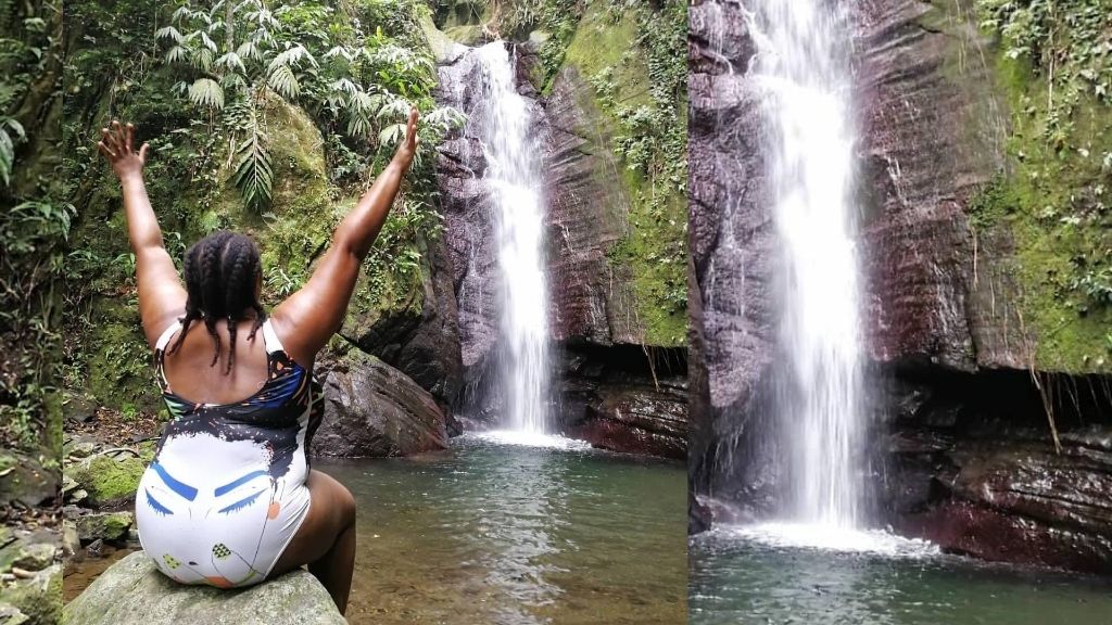 Deidre chasse les chutes d'eau dans son île natale, la Jamaïque