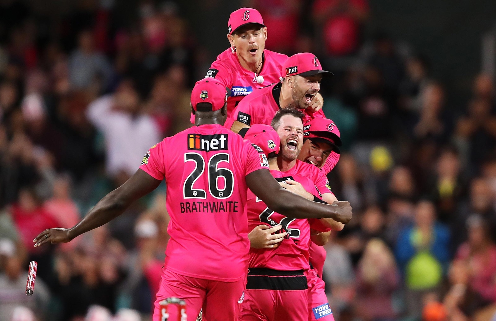 Sydney Sixers WIN Big this Bash Competition