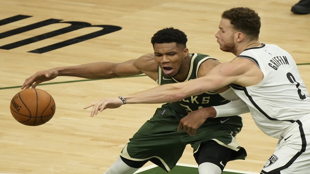 Kevin Durant struggles again as Nets fall into 2-0 hole vs. Celtics