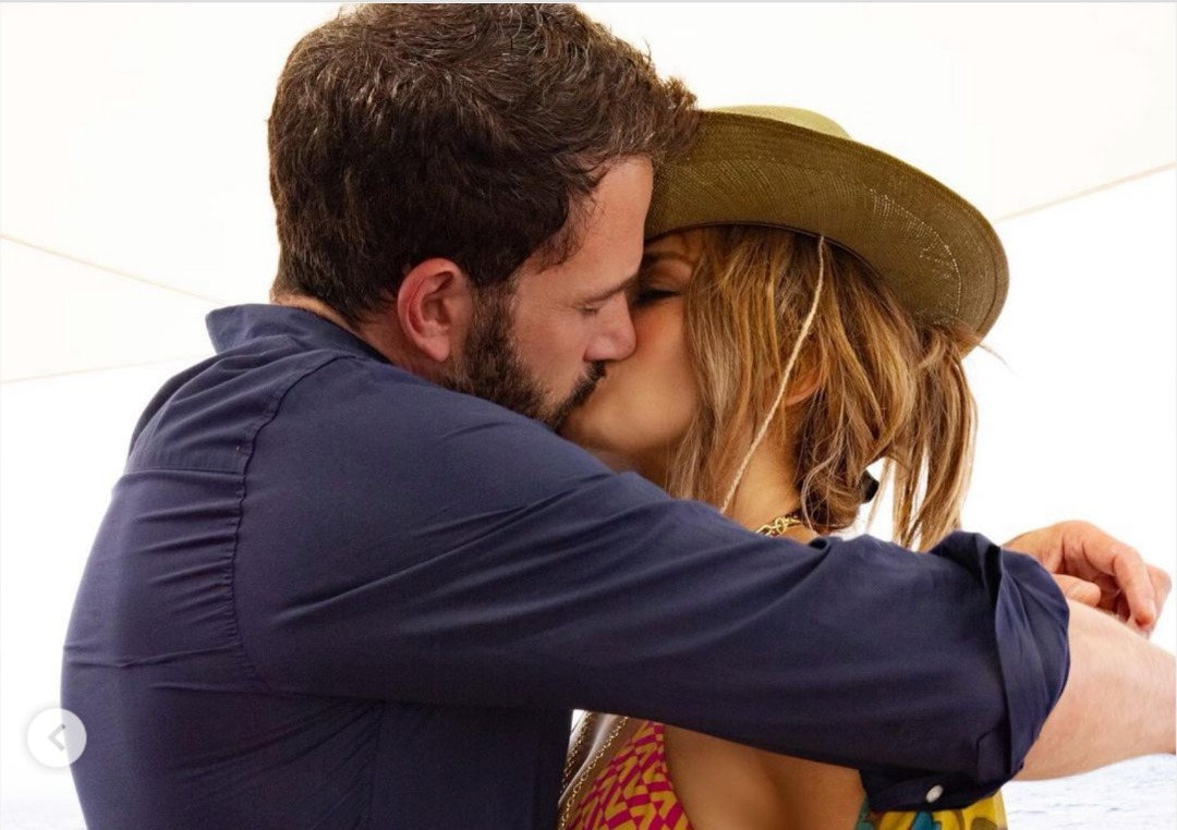 Le Retour De Flamme De Jennifer Lopez Et Ben Affleck Loop Haiti