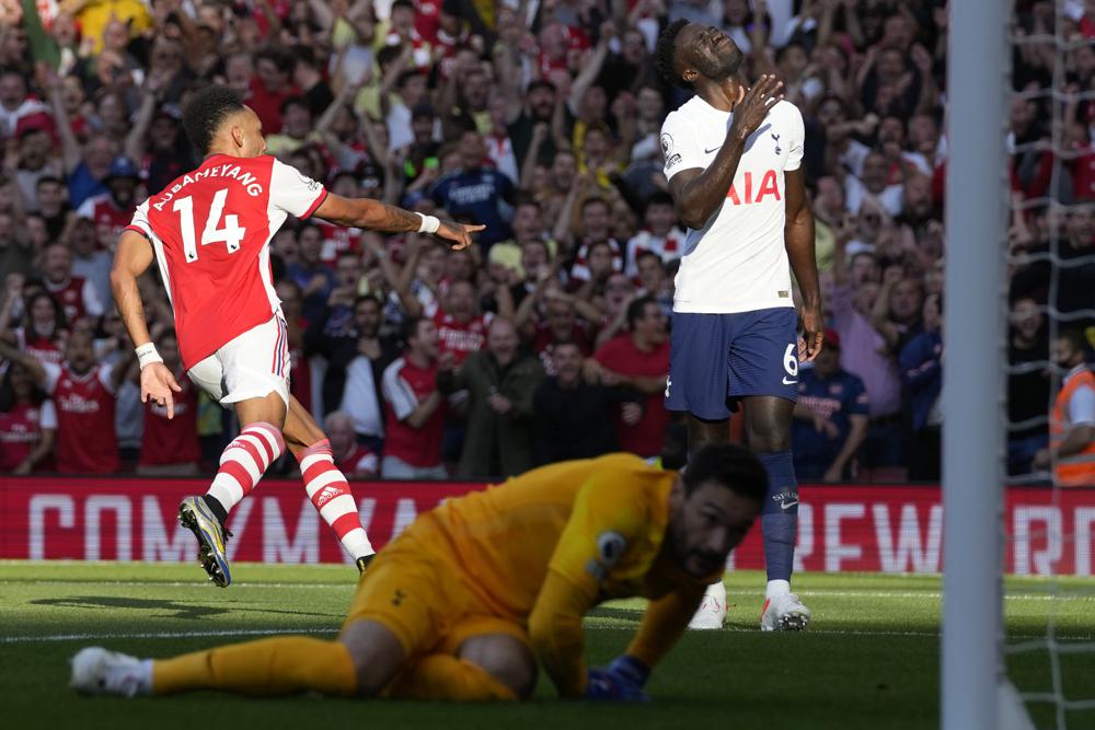 Premier League: Arsenal humiliates Spurs