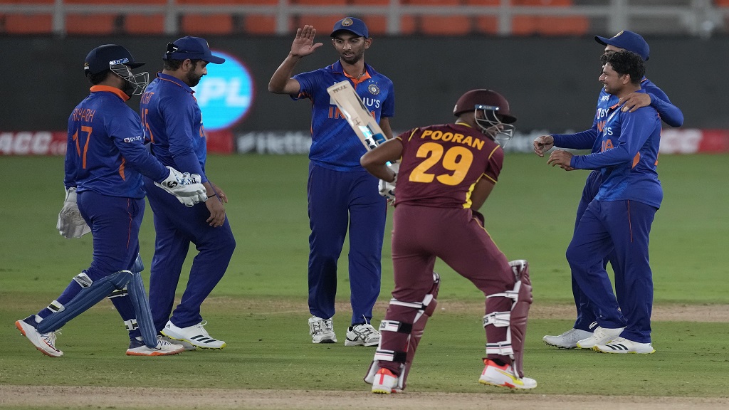 India v West Indies, 4th ODI: From batting long to just batting