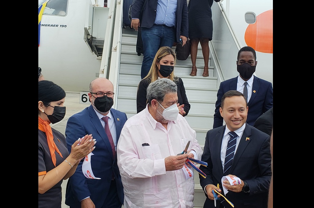 Prime Minister Dr Ralph Gonsalves returns from Venezuela ( Photo via: Minister of Agriculture Saboto Caesar/Facebook) 