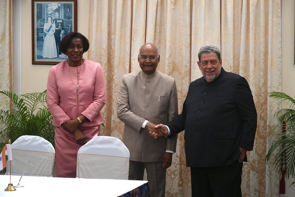 From L-R: Governor-General Dame Susan Dougan; President of the Republic of India, Shri Ram Nath Kovind and Prime Minister of St Vincent and the Grenadines, Dr Ralph Gonsalves. 