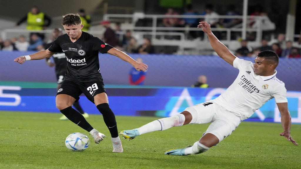 OFFICIAL: Casemiro signs for Man Utd