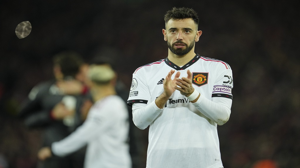 Confirmed: Bruno Fernandes's squad number at Man Utd