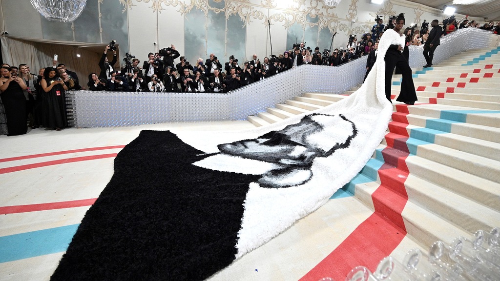 Met Gala: Cat costumes, pearls and flowers dominate Lagerfield