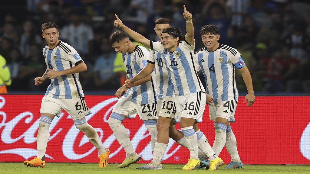 Argentina asegura su lugar en el Mundial Sub-20, EE. UU. vence a Fiyi