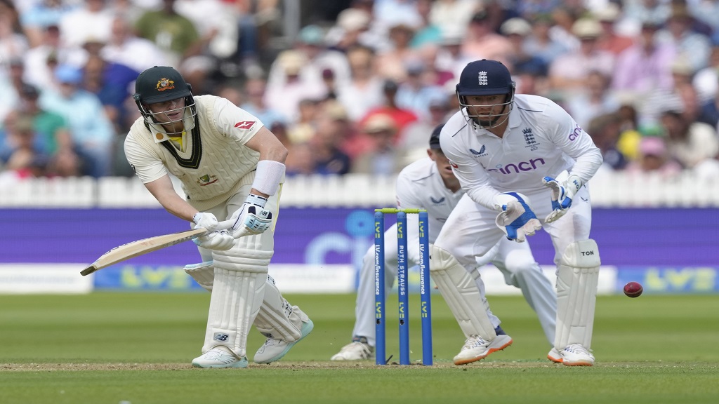 Australia defy odds and dominate England on 1st day of 2nd Ashes test