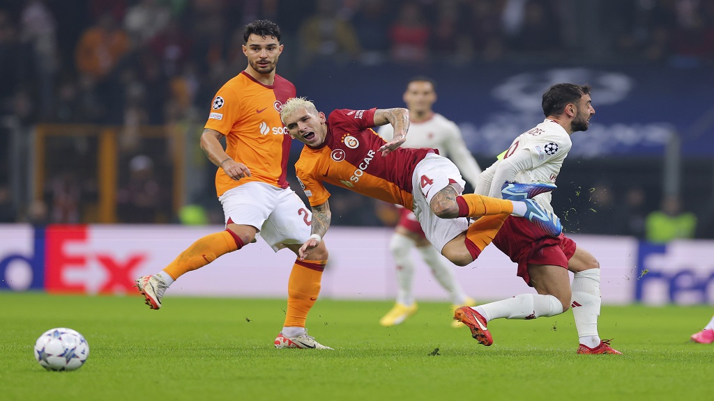 Galatasaray 3-3 Manchester United: Champions League – as it