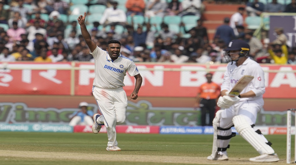 India wins second test by 106 runs over England to level 5-test series at  1-1