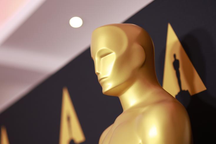 An Oscar statue at the Samuel Goldwyn Theater in Beverly Hills (California), March 26, 2022 MICHAEL TRAN / AFP/ARCHIVES  