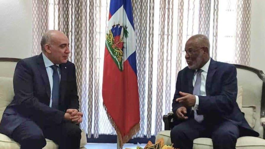 España dice apoyar el proceso democrático en Haití