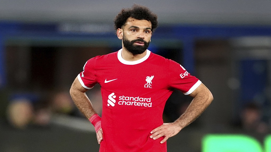  Liverpool's Mohamed Salah standing on the pitch during the English Premier League football match against Everton at the Goodison Park stadium in Liverpool, Britain, Wednesday, April 24, 2024. (Peter Byrne/PA via AP).
