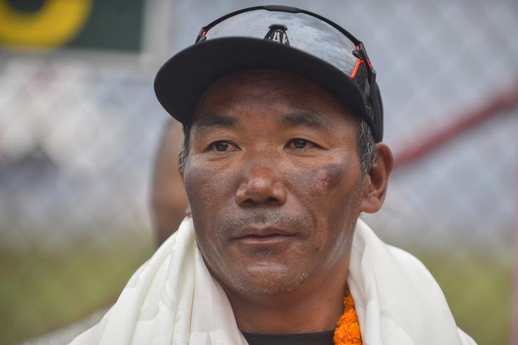 L'alpiniste népalais Kami Rita Sherpa, le 25 mai 2023 à Katmandou
NISHA BHANDARI / AFP/ARCHIVES
