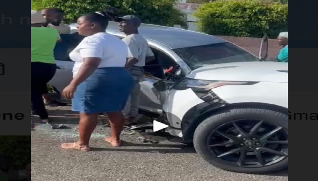 The male child Traevon Saunchez, died from injuries he sustained in a two-vehicle crash on the Sedburgh main road in Manchester on Monday morning.