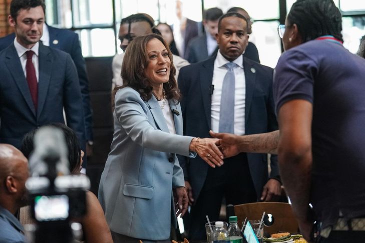 Trump fourbit ses armes face à Kamala Harris, sa nouvelle rivale