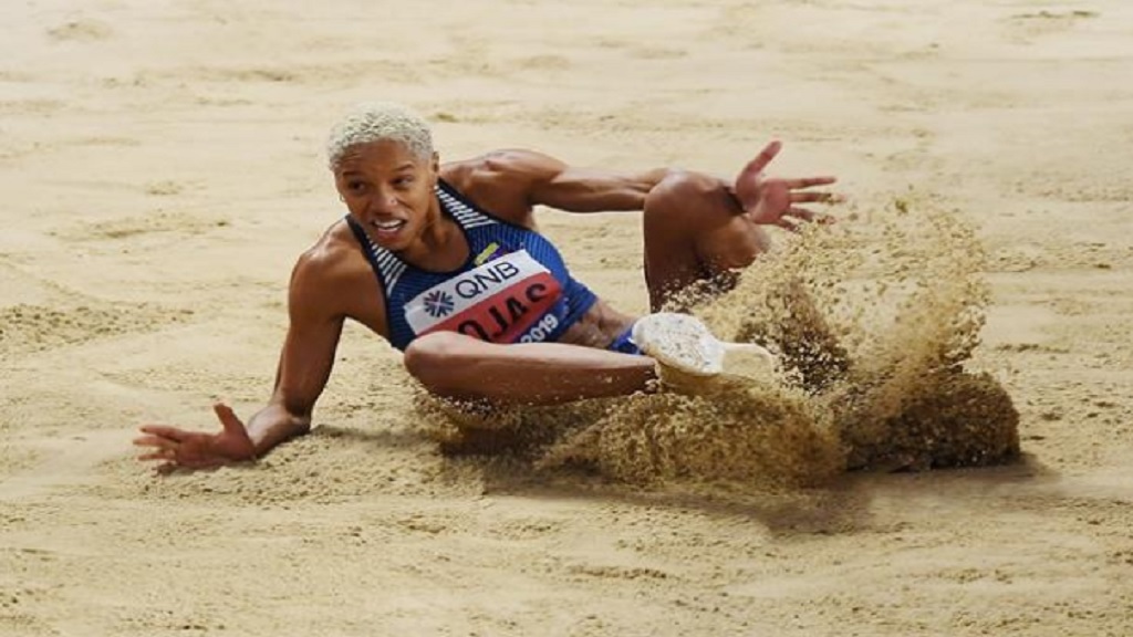 ATHLETICS : Women's long jump provides shocks galore - Taipei Times