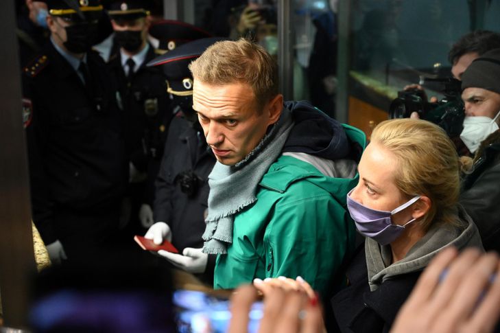 Navalny, the enemy poisoned, imprisoned and dead under Putin