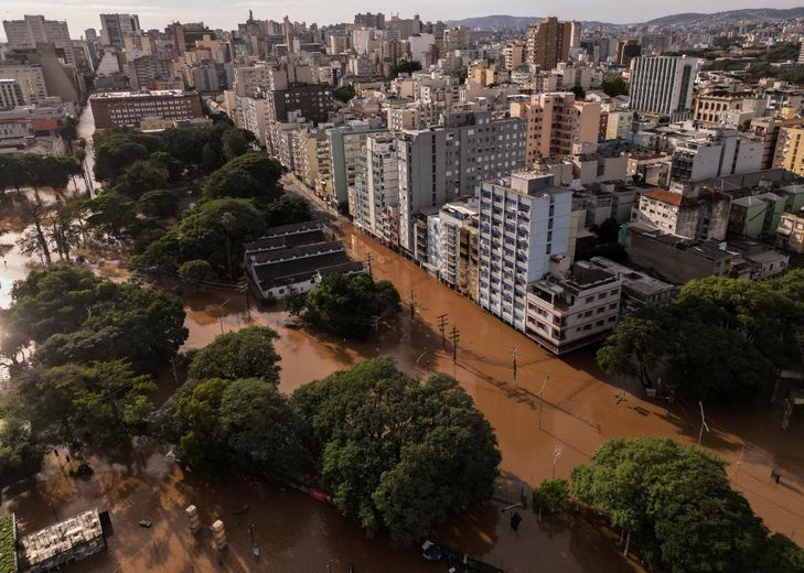 In southern Brazil, flood toll rises to 100 deaths