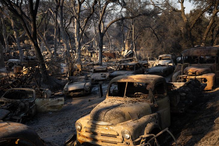 L'état d'urgence décrété à Los Angeles, menacé par les incendies