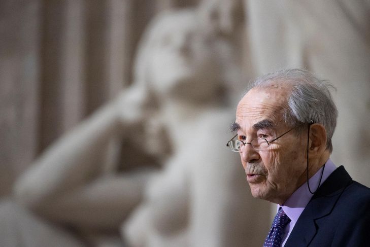 Père de l'abolition de la peine de mort, Robert Badinter s'est éteint