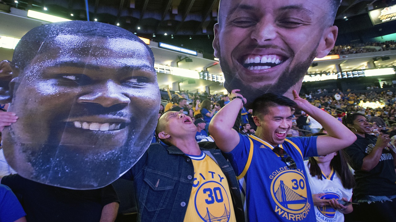NBA: Dub Dynasty; Warriors sweep Cavs for second straight title