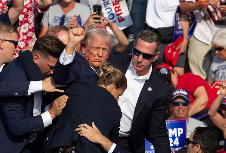 Trump receives hero's welcome at Milwaukee Republican convention