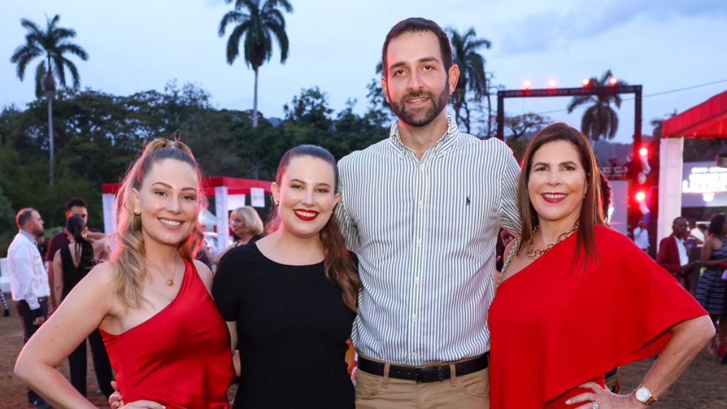 (l-r) Stewart’s Automotive Group’s Head of Operations, Christina Hudson, Brand Sales Manager, Amanda Issa and Developer, Peter Issa strikes a pose with Stewart’s¬¬ Automotive Group’s Managing Director, Jackie Stewart Lechler during the launch of the GWM Havals offered by Stewarts Automotive Group. 