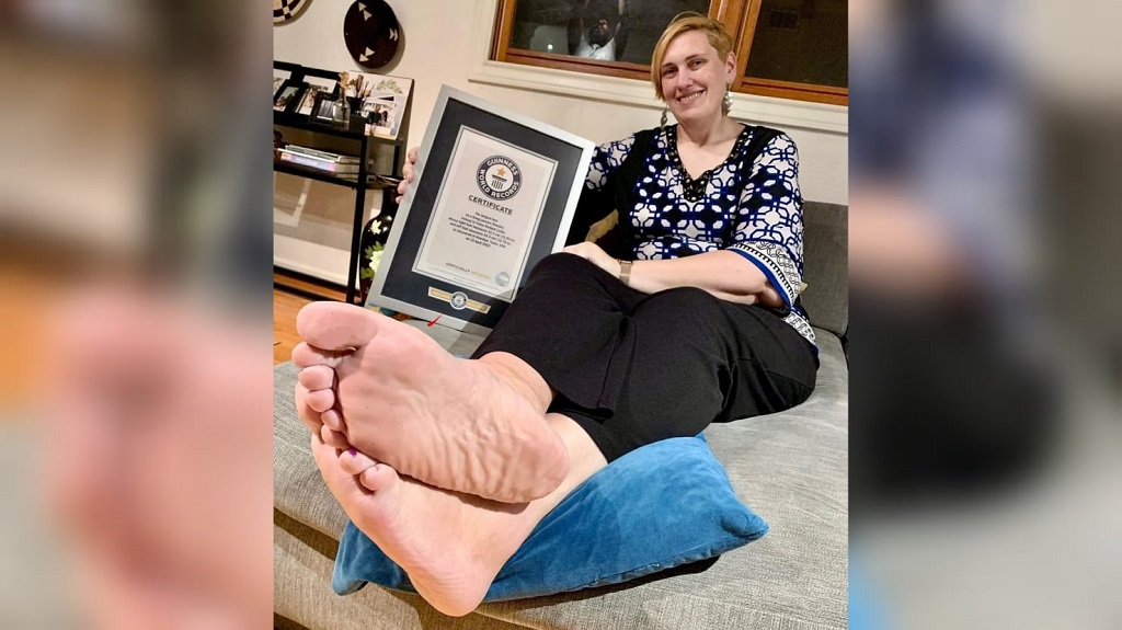 Impossible to find shoes': Tanya Herbert holds the record for world's  largest feet